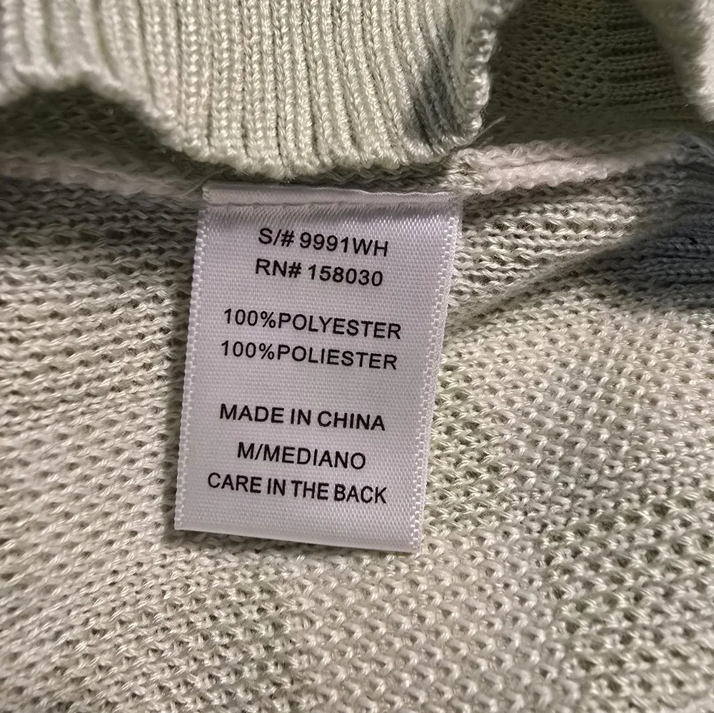 NWOT Love Tree Green/White Checkered Sweater Vest Medium